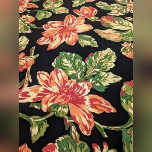 April Cornell Tablecloth, 60 x 90, EUC.